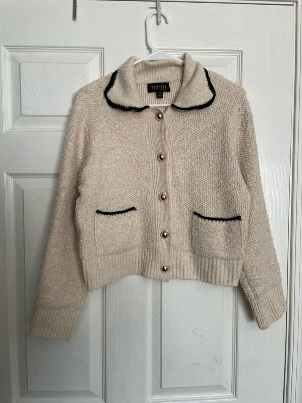 TRUTH Wool Blend Size Large Cream Button-Up Cropped Cardigan with Black Trim